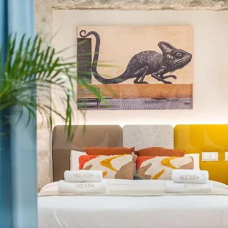 Apartamento Stylish With A Street Art Touch By Rems *